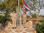กิจกรรมเคารพธงชาติสวดมนต์  ร้องเพลงสดุดีมหาราชา สดุดีมหาราชิ